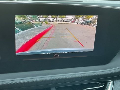 Used 2025 Buick Envista Preferred image 30