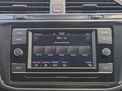 Used 2024 Volkswagen Tiguan S image 18