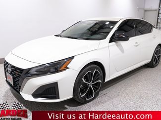 Used 2024 Nissan Altima 2.5 SR FWD video 2