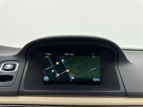 Used 2016 Volvo XC70 T5 Premier w/ Convenience Package image 5