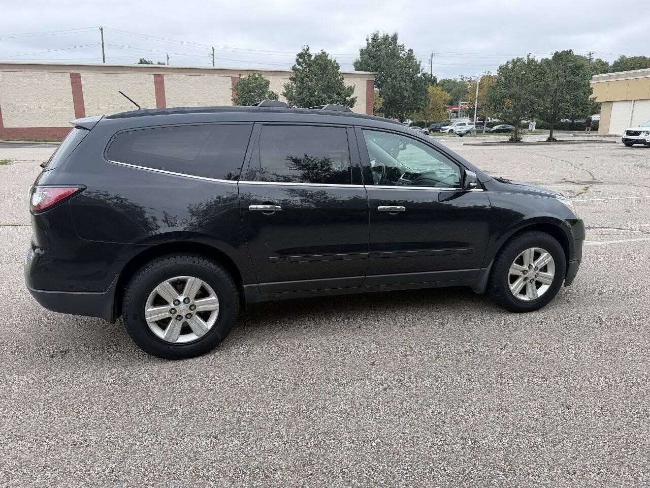 Used 2014 Chevrolet Traverse LT FWD image 4