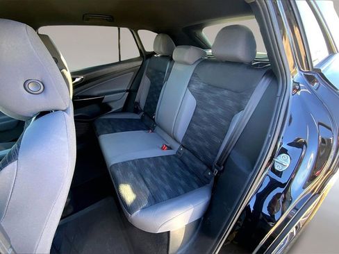 Used 2022 Volkswagen ID.4 Pro image 25