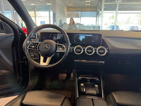 Used 2021 Mercedes-Benz GLA 250 4MATIC image 25