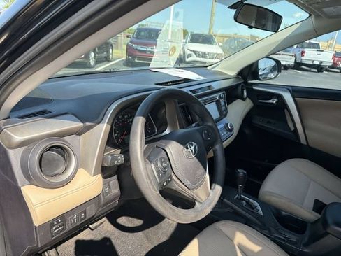 Used 2014 Toyota RAV4 XLE AWD/4WD image 20