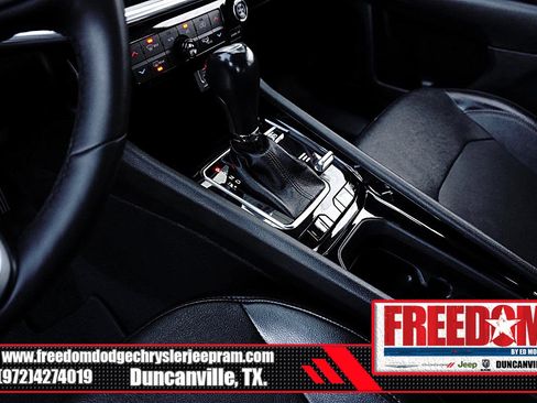 Certified 2023 Jeep Compass Limited image 34