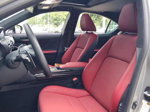 Used 2025 Lexus IS 350 F Sport RWD image 33