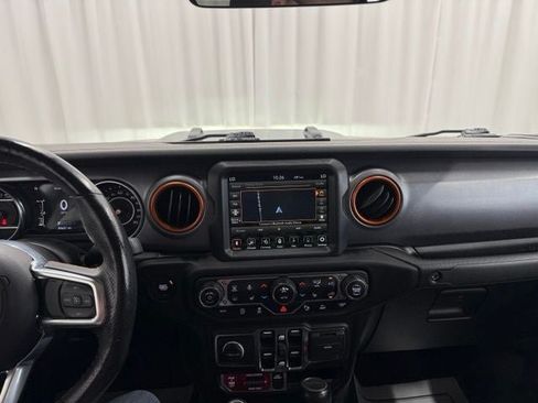 Used 2021 Jeep Gladiator Mojave AWD/4WD image 18