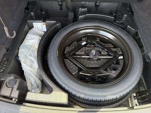 Certified 2024 Cadillac XT5 Luxury FWD image 26