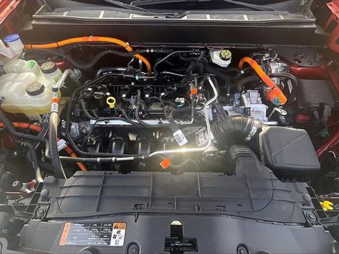 Certified 2023 Ford Maverick XLT w/ XLT Luxury Package image 10