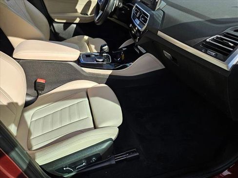 Certified 2024 BMW X4 xDrive30i w/ Premium Package image 22