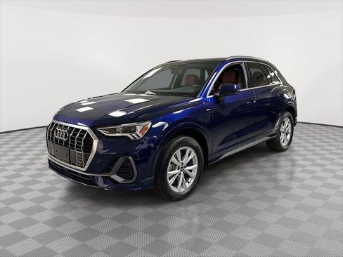 Used 2023 Audi Q3 2.0T Premium Plus w/ Premium Plus Package AWD/4WD image 7