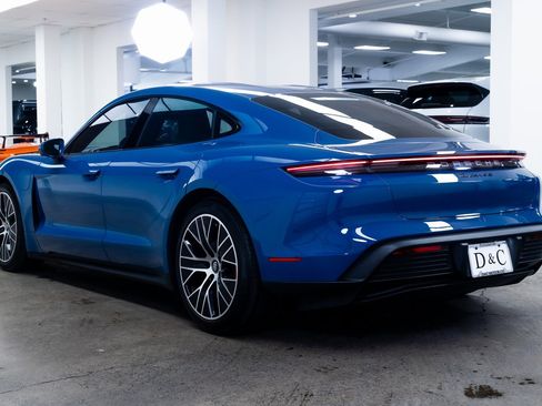 Used 2023 Porsche Taycan 4S image 4