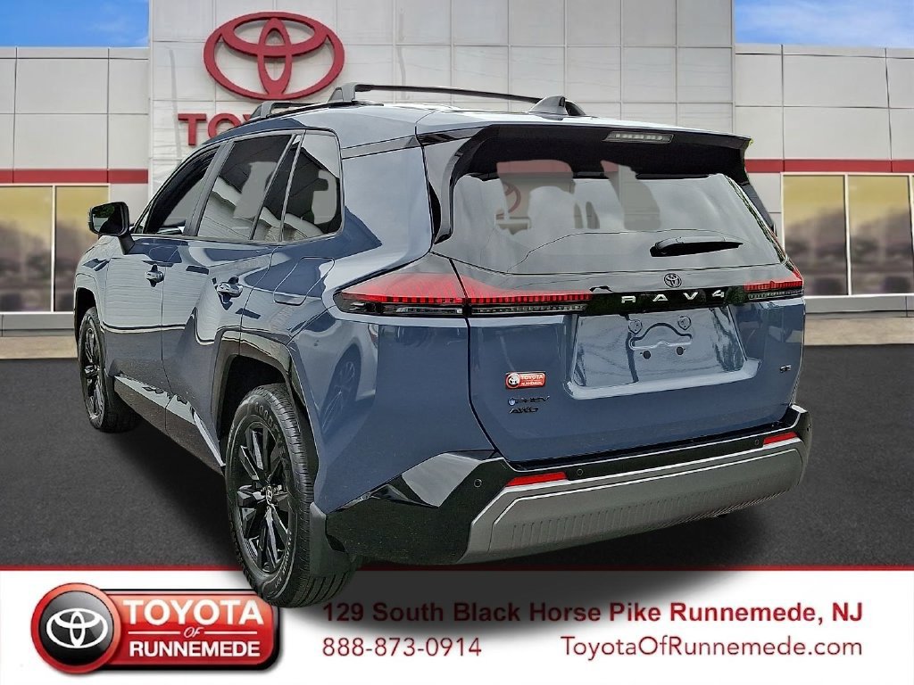 Used 2026 Toyota RAV4 SE AWD/4WD image 4