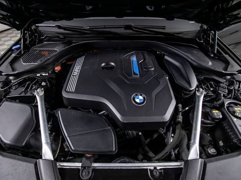 Used 2021 BMW 530e w/ M Sport Package image 51