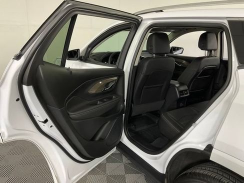 Used 2023 GMC Terrain Denali w/ LPO, Floor Liner Package AWD/4WD image 38