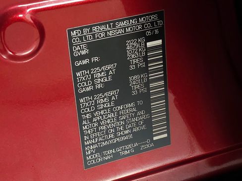 Used 2016 Nissan Rogue SV image 25