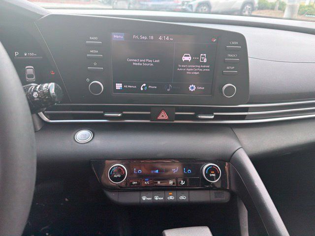 Certified 2023 Hyundai Elantra SEL FWD image 11