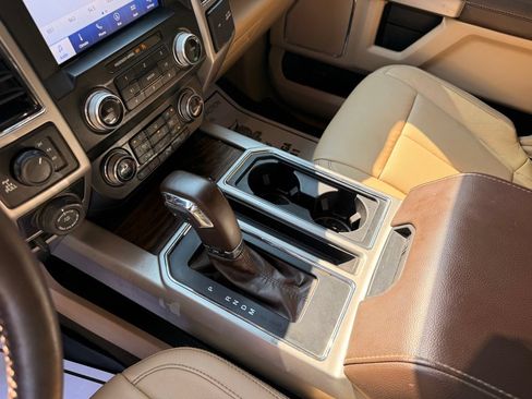 Used 2020 Ford F150 Lariat w/ Equipment Group 502A Luxury AWD/4WD image 21