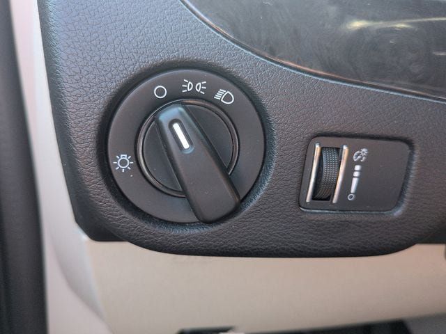 Used 2016 Dodge Grand Caravan SE w/ Quick Order Package 29E SE FWD image 15