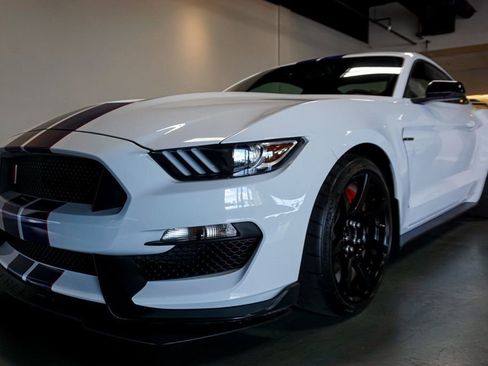 Used 2016 Ford Mustang Shelby GT350R w/ GT350R Equipment Group 920A RWD image 68