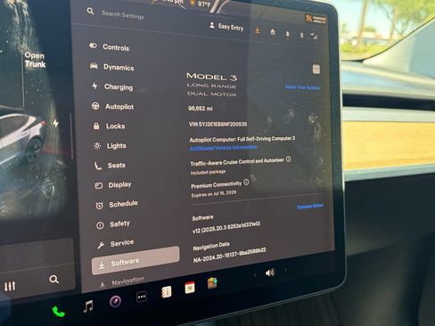 Used 2022 Tesla Model 3 Long Range AWD/4WD image 12
