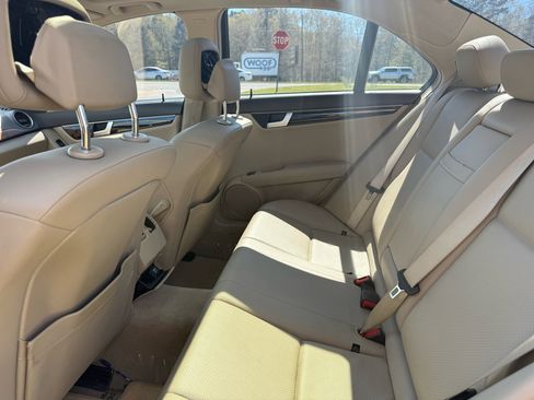 Used 2012 Mercedes-Benz C 250 Sport image 23