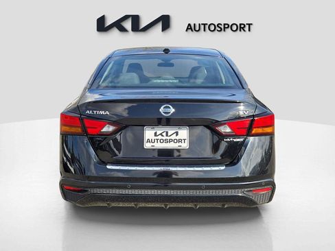 Used 2021 Nissan Altima 2.5 SV image 9