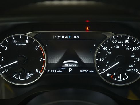 Used 2021 Nissan Rogue SV w/ Premium Package image 27