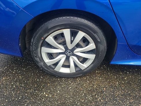 Used 2023 Honda Civic LX image 8