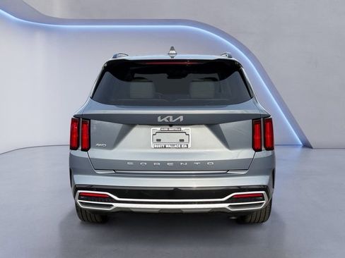 Used 2022 Kia Sorento SX image 4