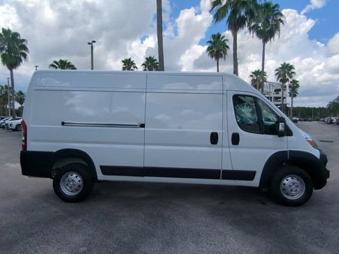 Used 2023 RAM ProMaster 2500 FWD image 4