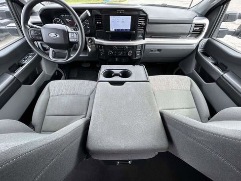 Used 2025 Ford F250 XLT image 12