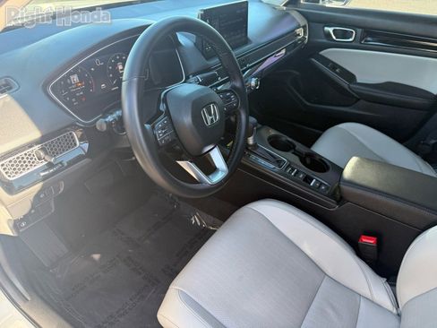 Used 2024 Honda Civic Touring image 11