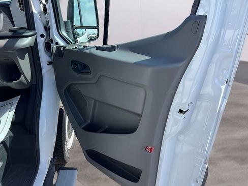Used 2020 Ford Transit 350 XL image 11