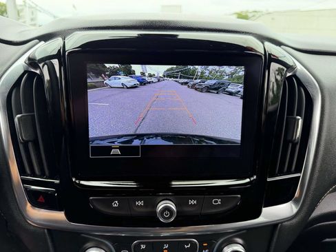 Used 2023 Chevrolet Traverse LT AWD/4WD image 29