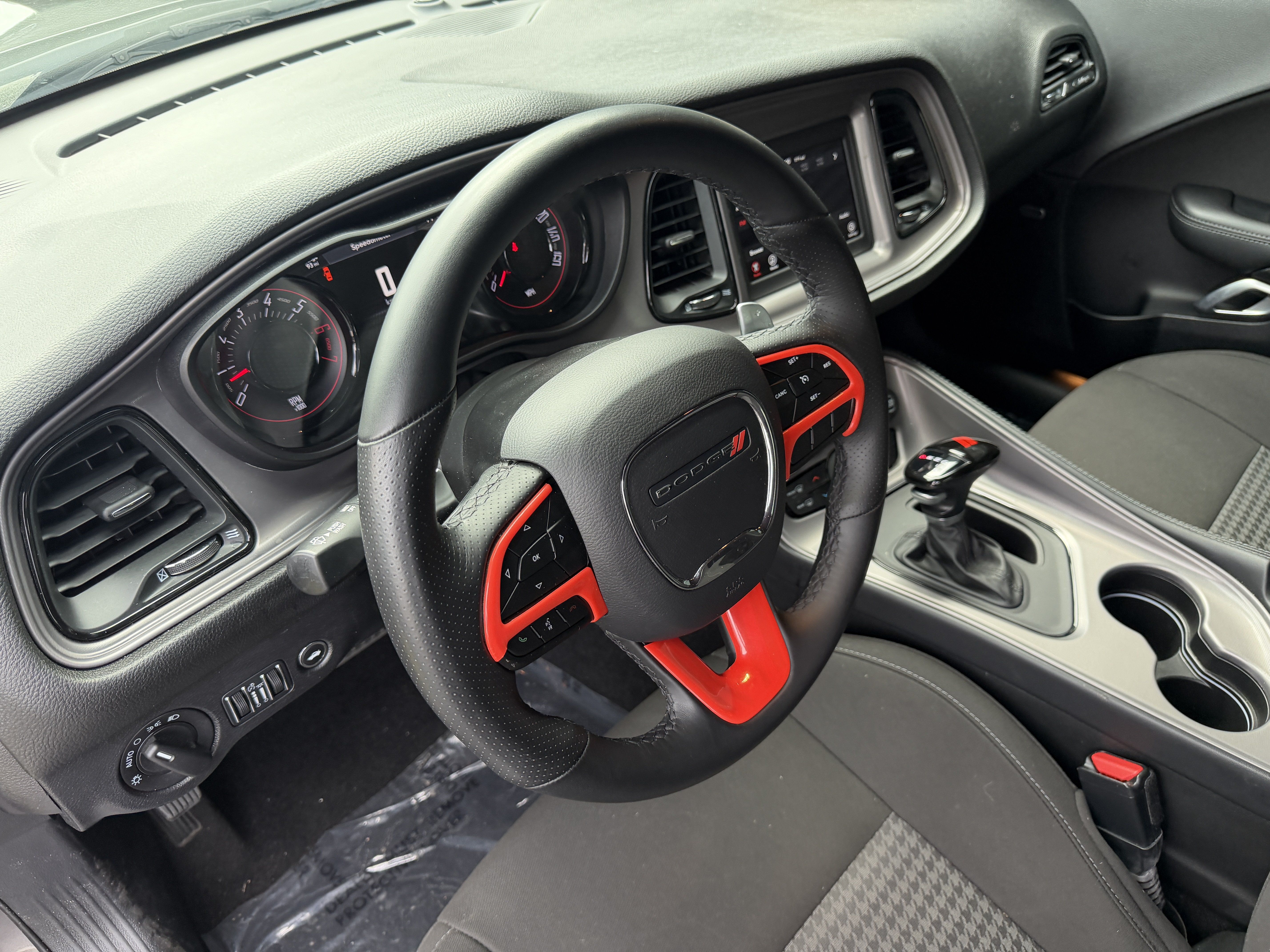 Used 2023 Dodge Challenger R/T w/ Blacktop Package RWD image 4