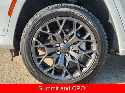 Certified 2025 Jeep Grand Cherokee Summit w/ Obsidian Package AWD/4WD image 21