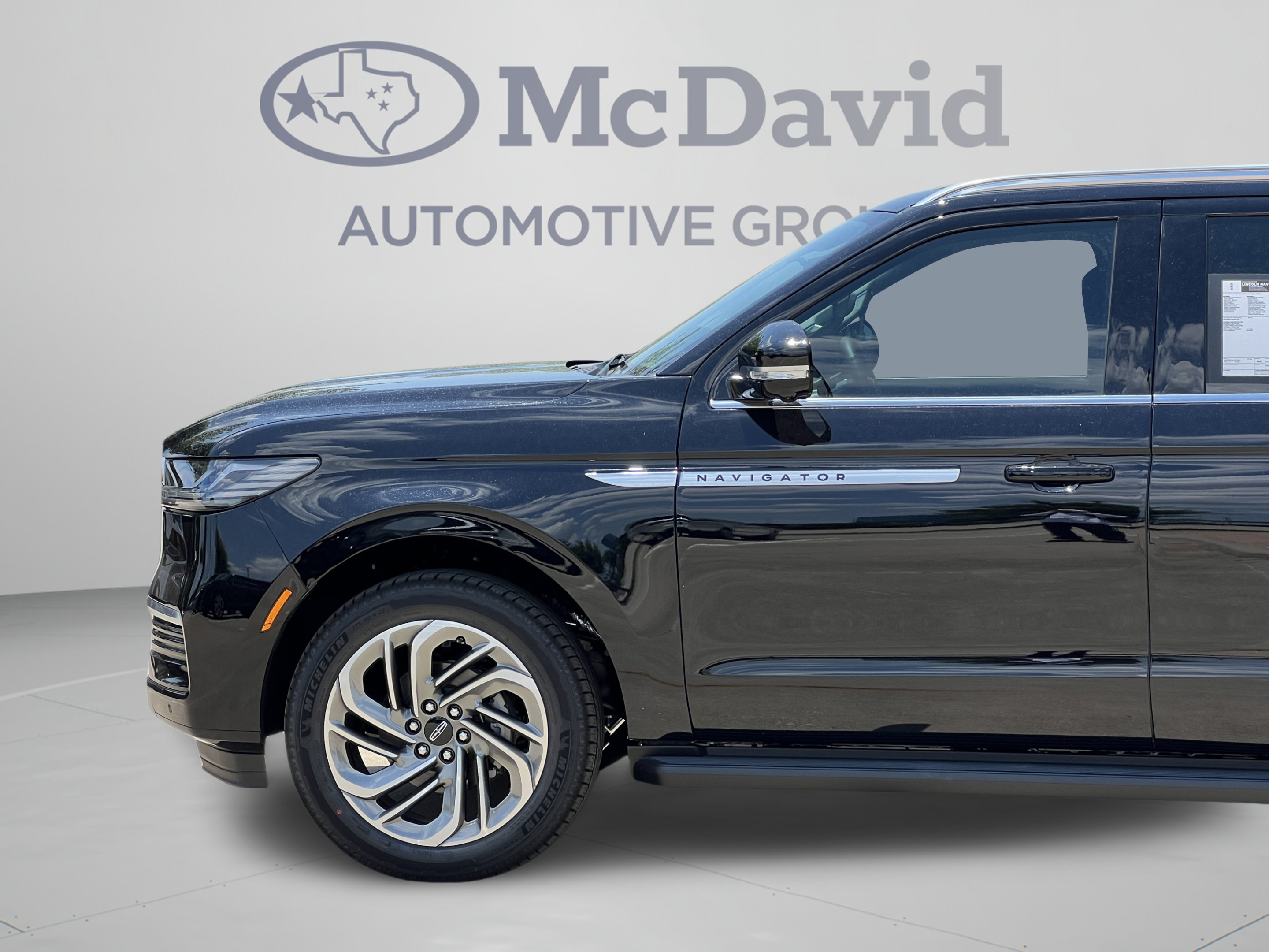 New 2027 Lincoln Navigator Premiere RWD image 29