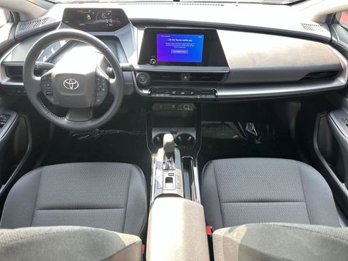 Used 2023 Toyota Prius LE image 10