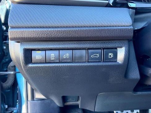 Certified 2025 Toyota Camry SE image 33