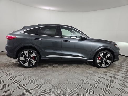 New 2026 Audi SQ5 Premium Plus image 8