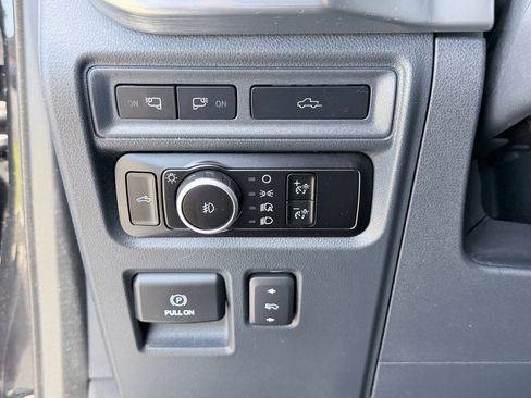 Used 2023 Ford F150 Lariat w/ Trailer Tow Package AWD/4WD image 10