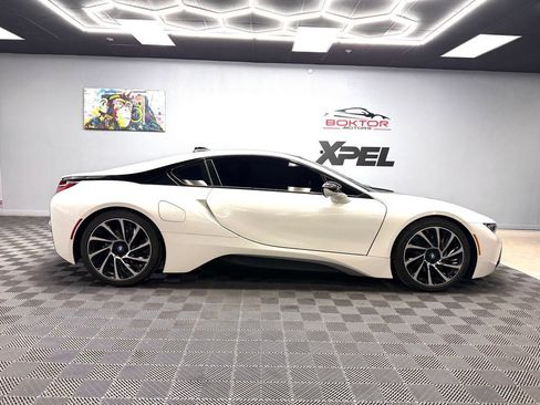 Used 2015 BMW i8 AWD/4WD image 17