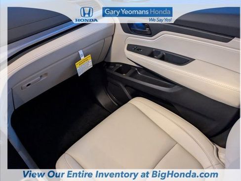 New 2026 Honda Odyssey EX-L image 17