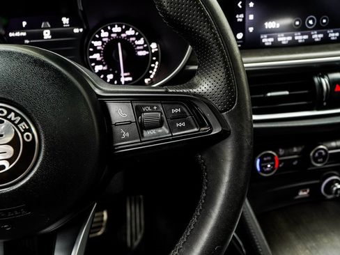 Used 2022 Alfa Romeo Stelvio Ti image 29