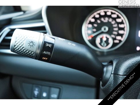 Used 2026 Genesis G70 2.5T image 20