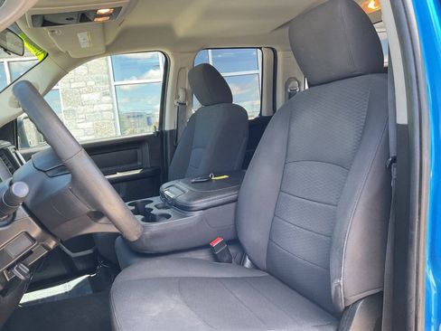 Used 2019 RAM 1500 Express w/ Express Value Package AWD/4WD image 18
