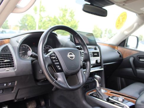 Used 2023 Nissan Armada SL image 19