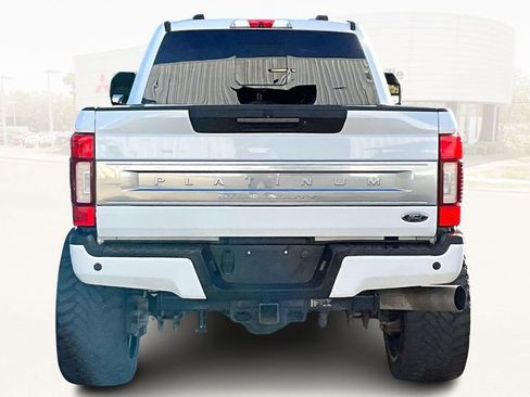 Used 2022 Ford F250 Platinum w/ FX4 Off-Road Package image 5