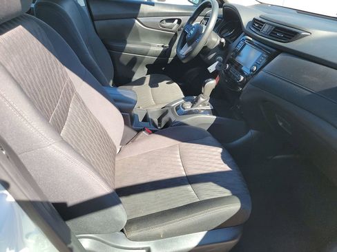 Used 2020 Nissan Rogue S image 6